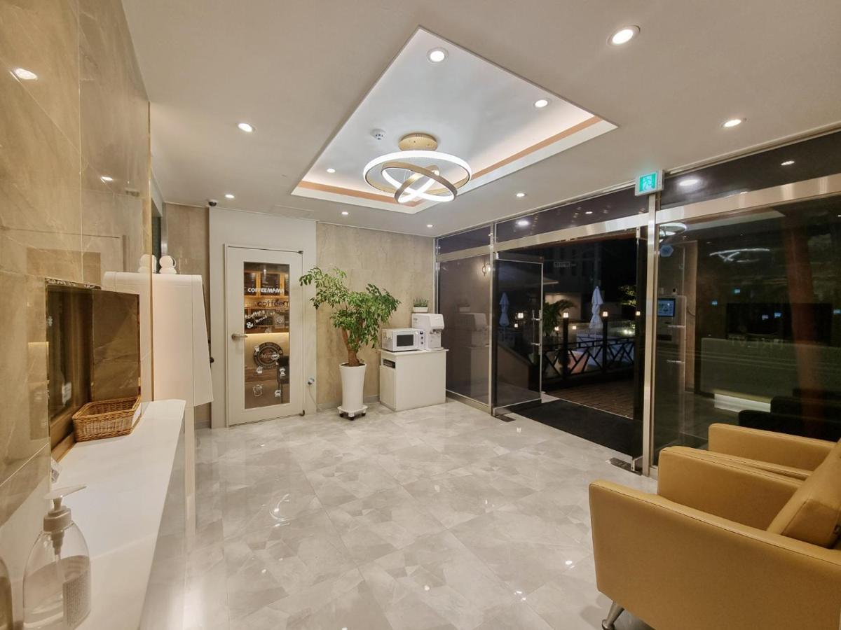 Trevi Hotel Čedžu Exteriér fotografie