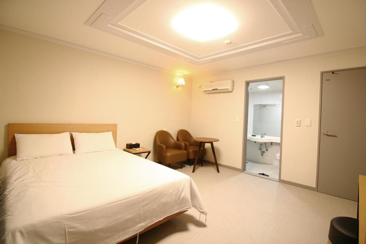 Trevi Hotel Čedžu Exteriér fotografie