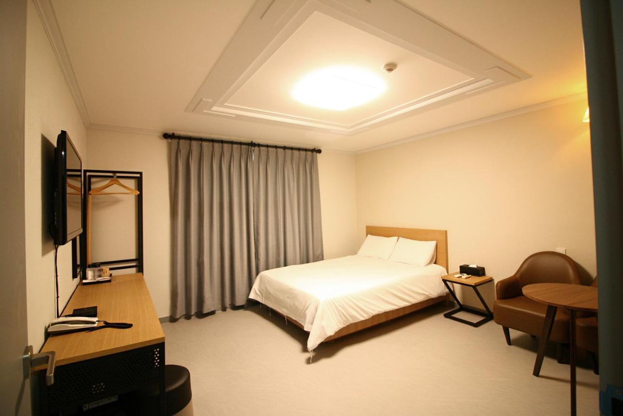 Trevi Hotel Čedžu Exteriér fotografie
