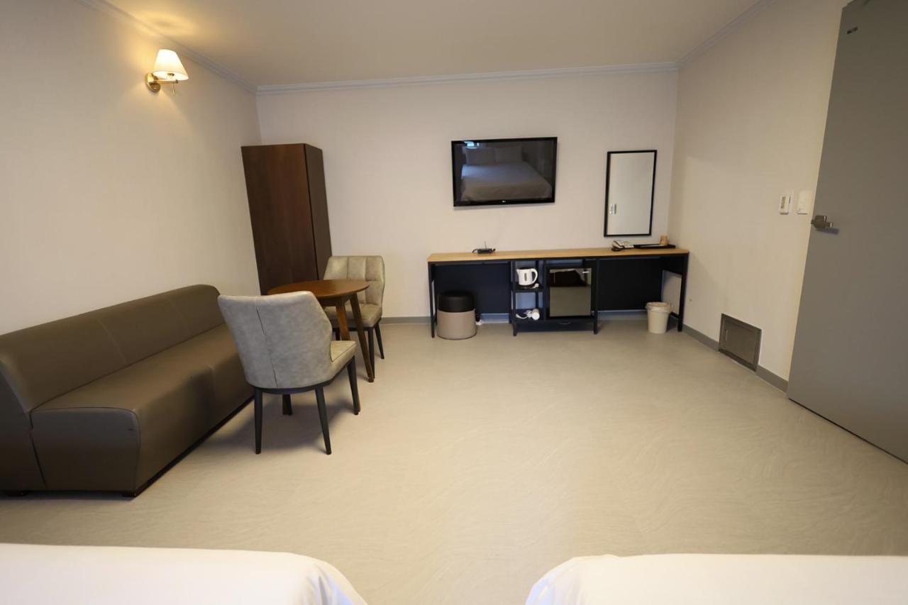 Trevi Hotel Čedžu Exteriér fotografie