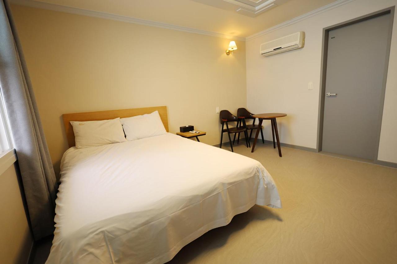 Trevi Hotel Čedžu Exteriér fotografie