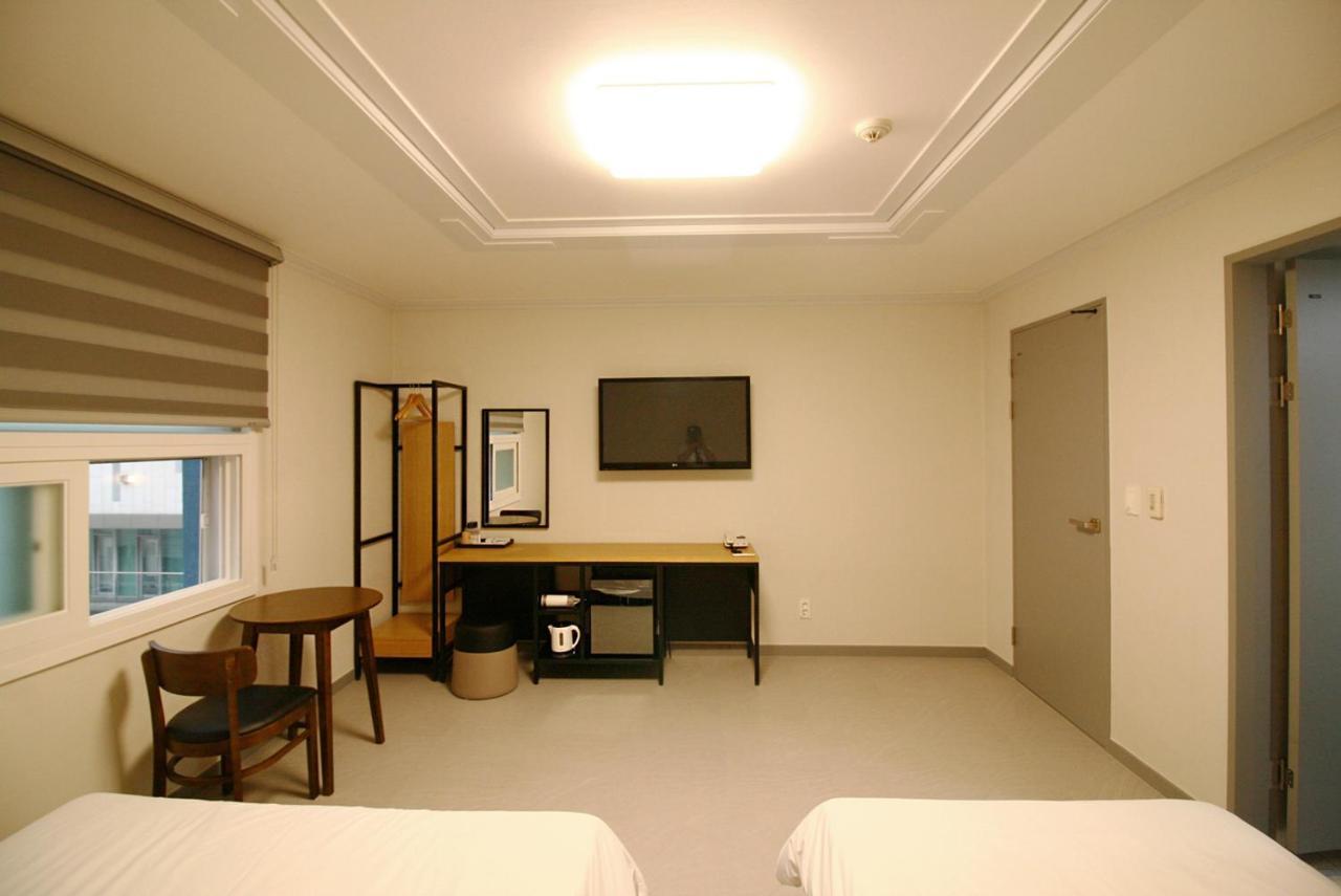 Trevi Hotel Čedžu Exteriér fotografie