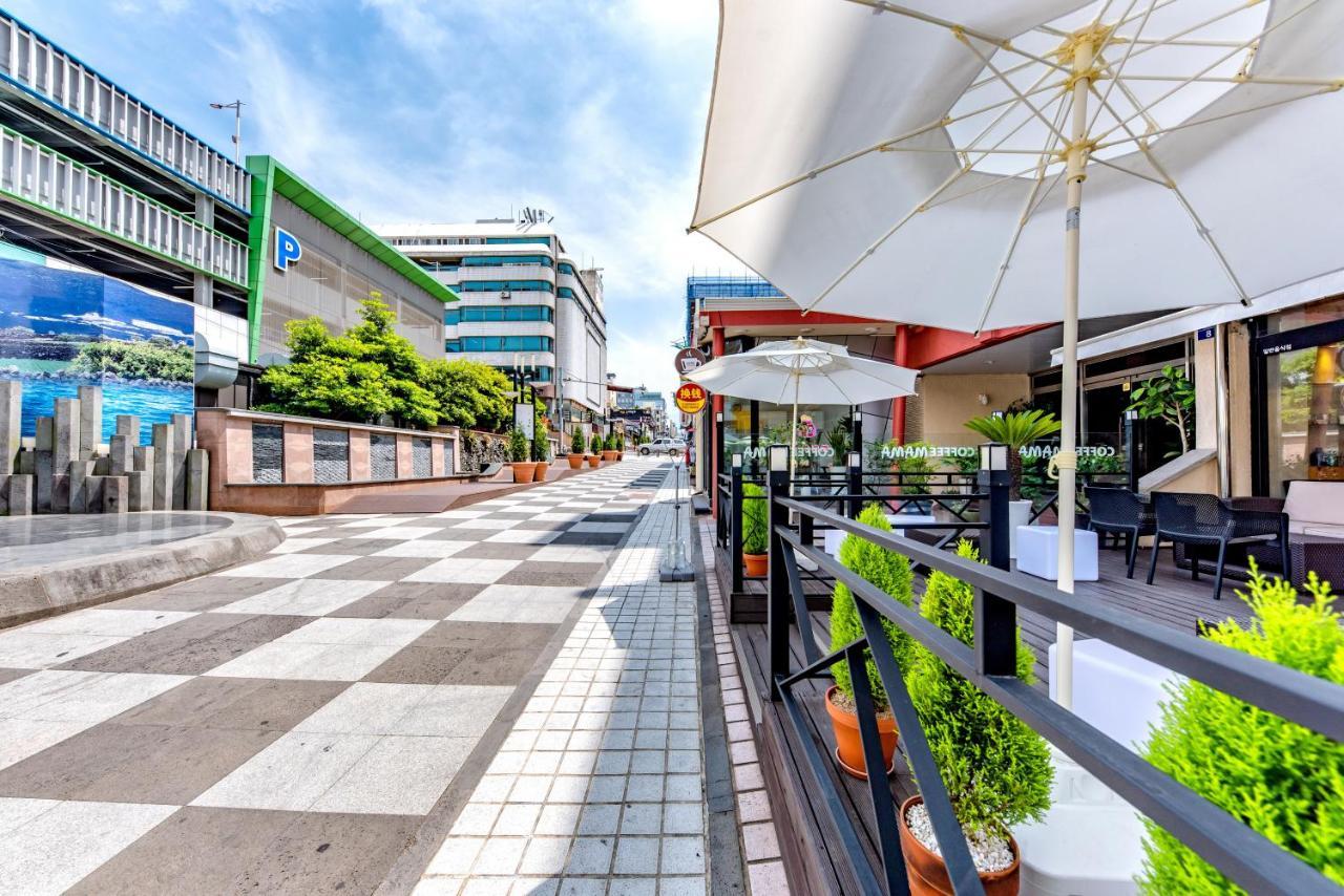 Trevi Hotel Čedžu Exteriér fotografie